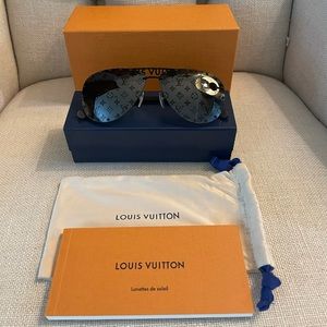 100% Authentic Clockwise Louis Vuitton Sunglasses